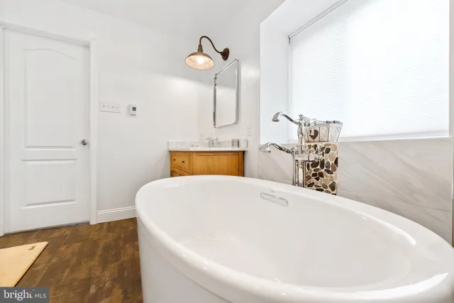 $975,000 | 1038 Cottonwood Drive, Collegeville, PA 19426