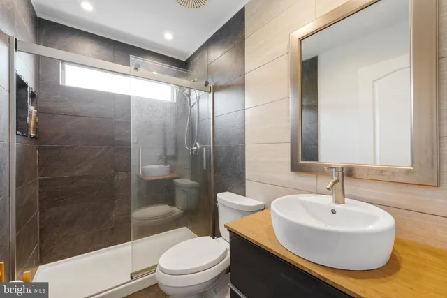 $975,000 | 1038 Cottonwood Drive, Collegeville, PA 19426