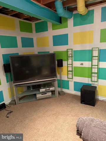 $975,000 | 1038 Cottonwood Drive, Collegeville, PA 19426