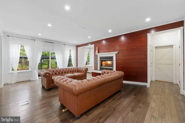 $975,000 | 1038 Cottonwood Drive, Collegeville, PA 19426