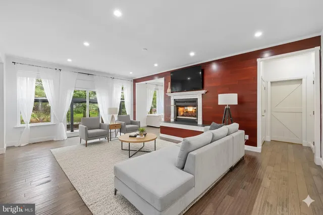 $975,000 | 1038 Cottonwood Drive, Collegeville, PA 19426