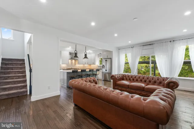 $975,000 | 1038 Cottonwood Drive, Collegeville, PA 19426