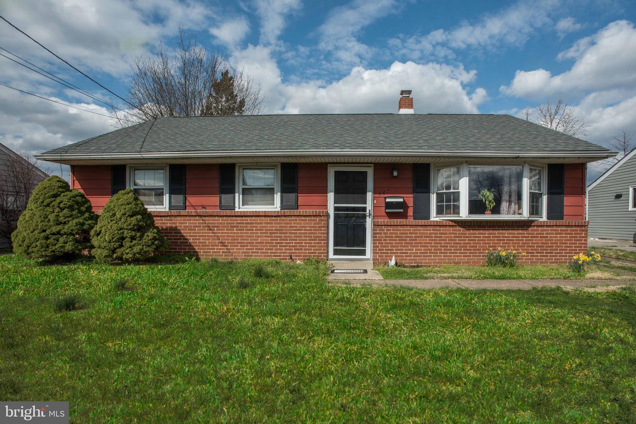 447 Colonial Road Bellmawr, NJ 08031 - Photo 1 of 27 Gallery Image 1