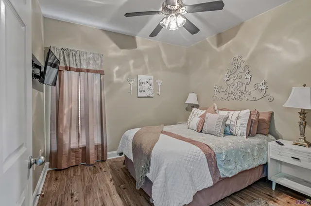 $244,500 | 11182 River Highlands Drive, Unit 4A, St. Amant, LA 70774