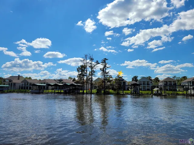 $244,500 | 11182 River Highlands Drive, Unit 4A, St. Amant, LA 70774