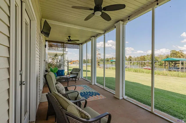 $244,500 | 11182 River Highlands Drive, Unit 4A, St. Amant, LA 70774