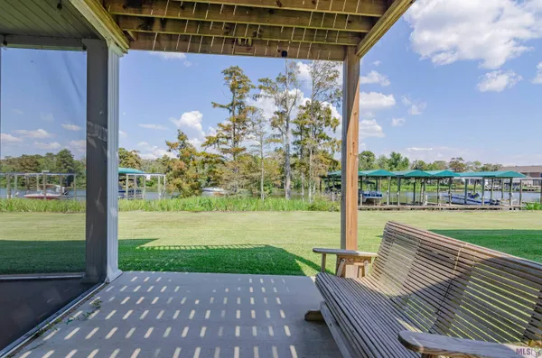 $244,500 | 11182 River Highlands Drive, Unit 4A, St. Amant, LA 70774