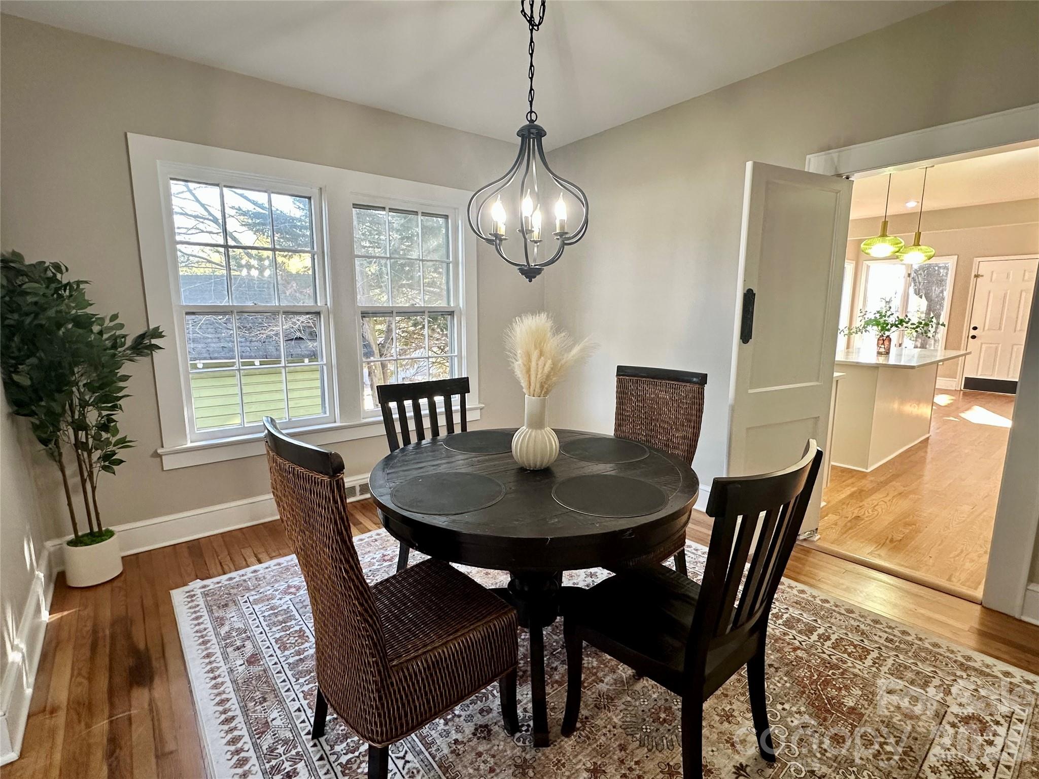 317 8th Street Northwest Hickory, NC 28601 - Photo 13 of 44