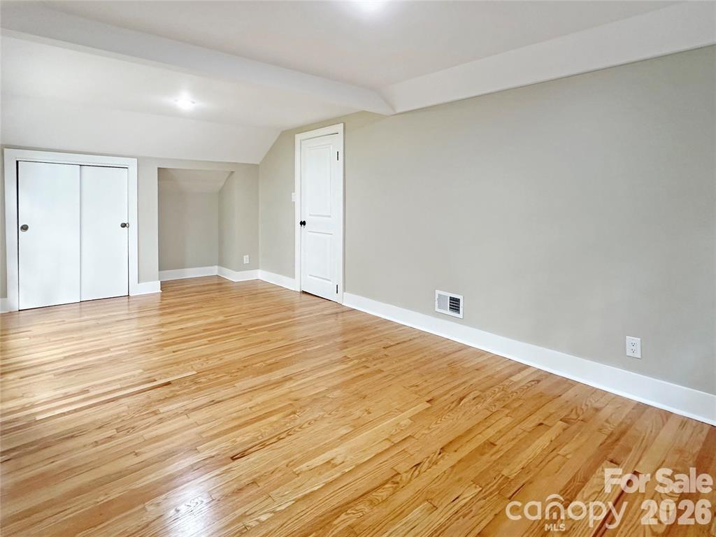 317 8th Street Northwest Hickory, NC 28601 - Photo 32 of 44