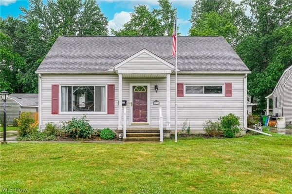 $230,000 | 3720 Orchard Street, Mogadore, OH 44260