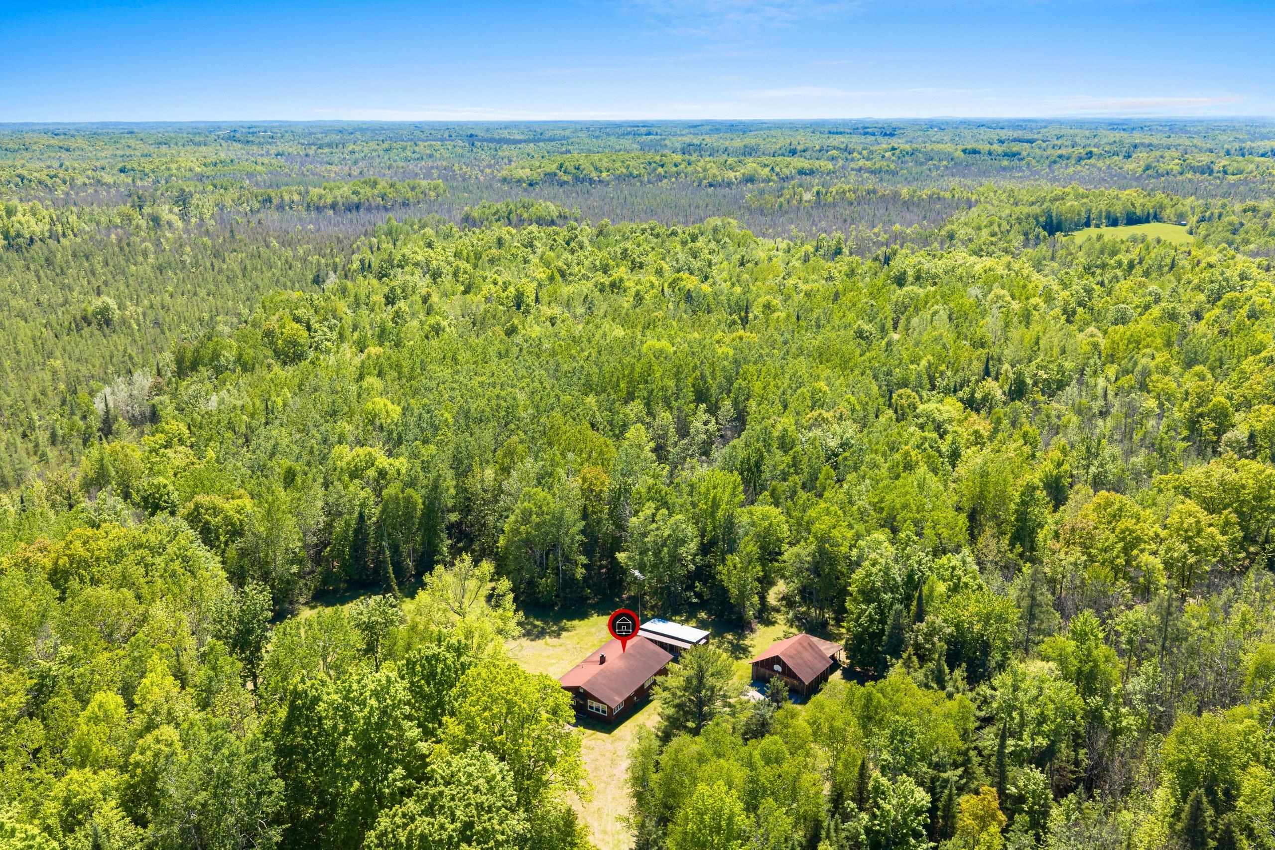 W4945 South Right Of Way Road Crivitz, WI 54114 - Photo 22 of 65