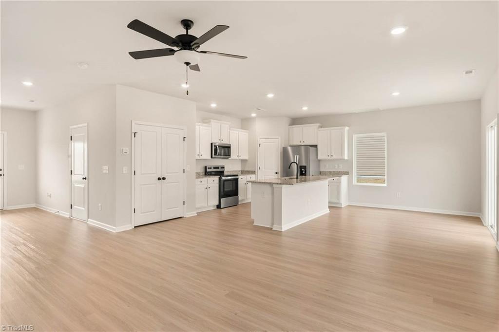 1046 Jonestown Road Winston-Salem, NC 27103 - Photo 14 of 24