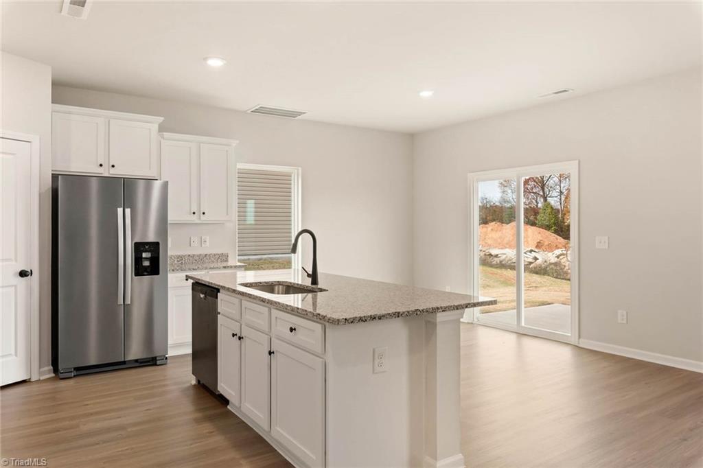 1046 Jonestown Road Winston-Salem, NC 27103 - Photo 16 of 22