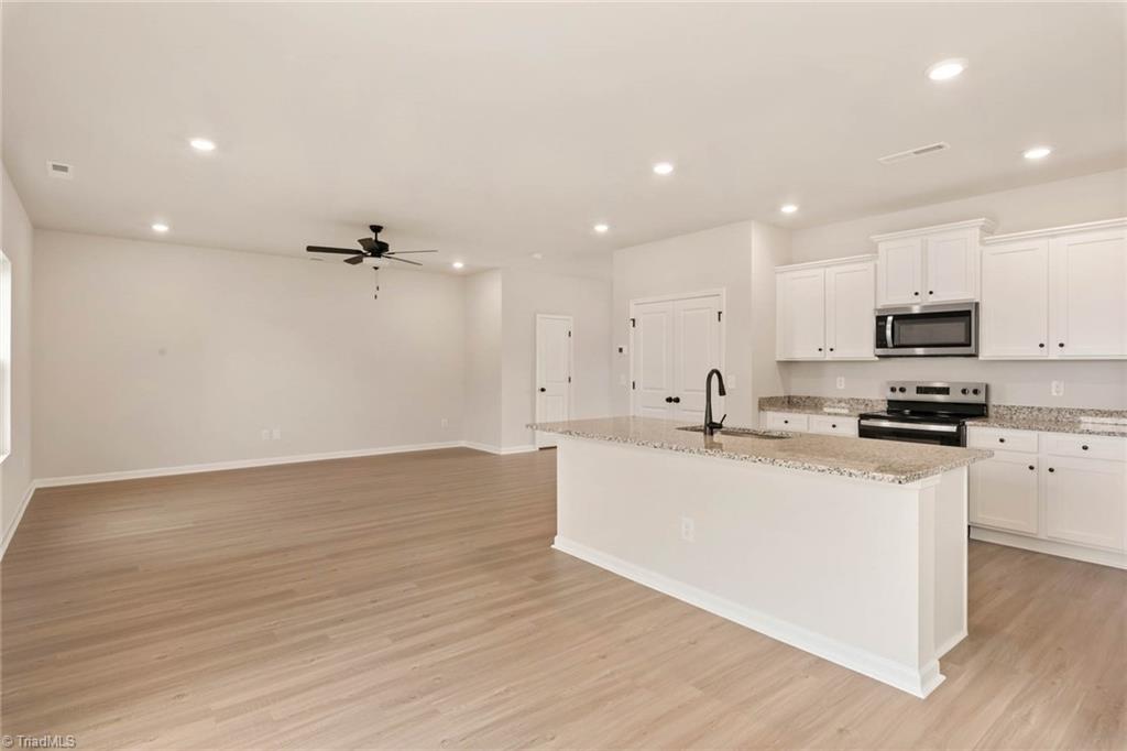 1046 Jonestown Road Winston-Salem, NC 27103 - Photo 18 of 22