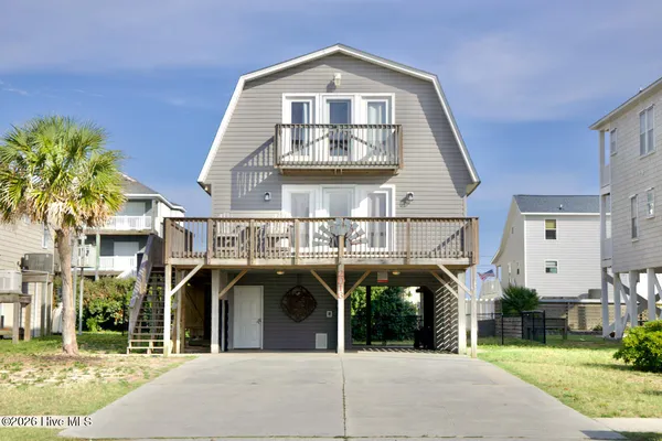 $675,000 | 2016 North New River Drive, Surf City, NC 28445