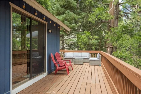 $485,000 | 26645 Lake Forest Drive, Twin Peaks, CA 92391