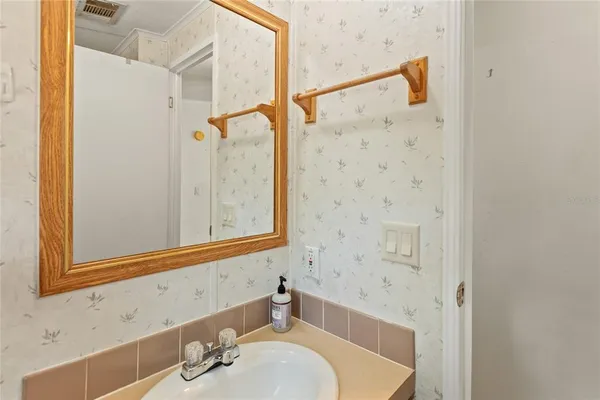 $310,000 | 110 Hill Top Loop, Hawthorne, FL 32640