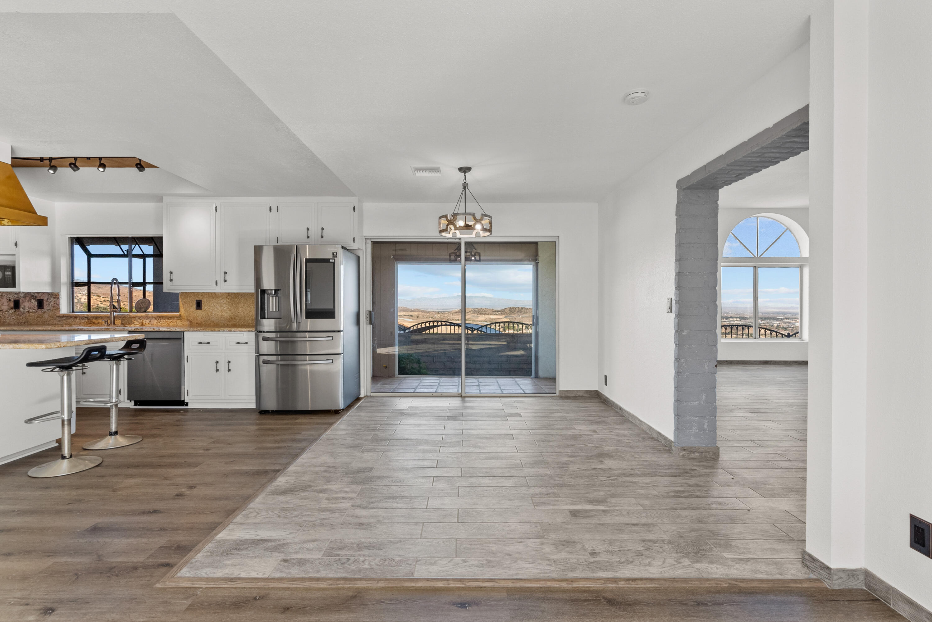 645 Lakeview Drive Palmdale, CA 93551 - Photo 25 of 78 Lakeview-24-2