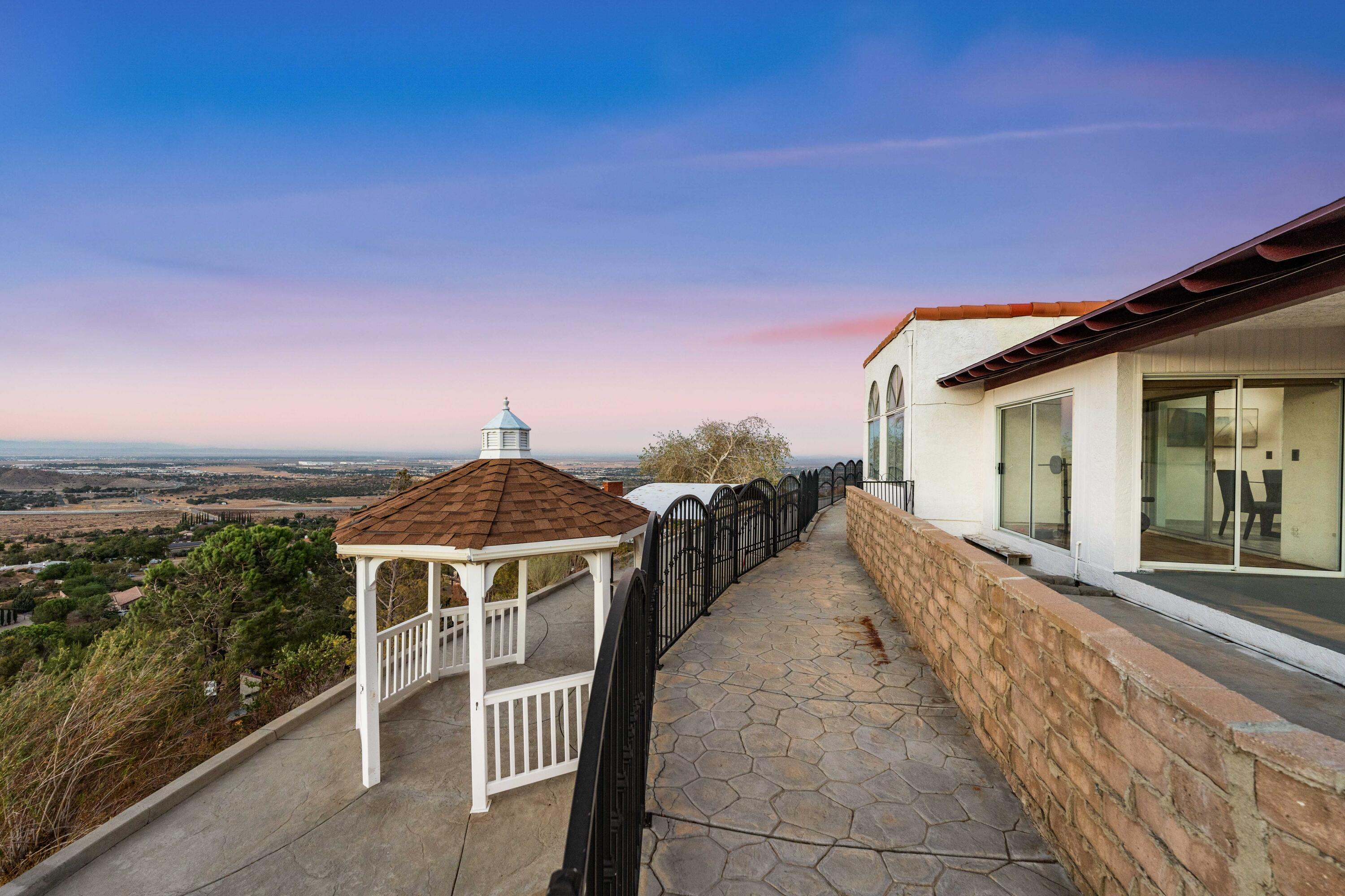 645 Lakeview Drive Palmdale, CA 93551 - Photo 73 of 78 Lakeview-66