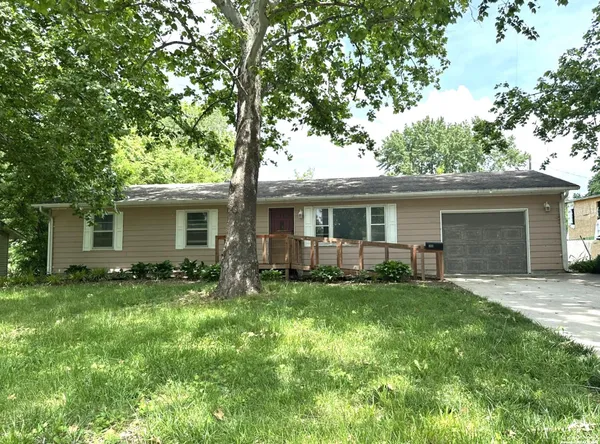$215,000 | 1618 East Glenn Drive, Lawrence, KS 66044