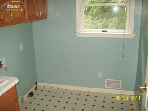 1406 North Dye Road Flint, MI 48532 - Photo 7 of 20 20201553-6.JPG