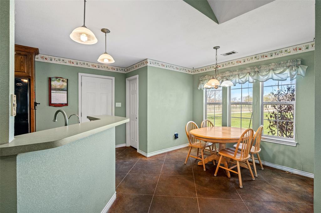 11431 Chisum Road Sanger, TX 76266 - Photo 11 of 40