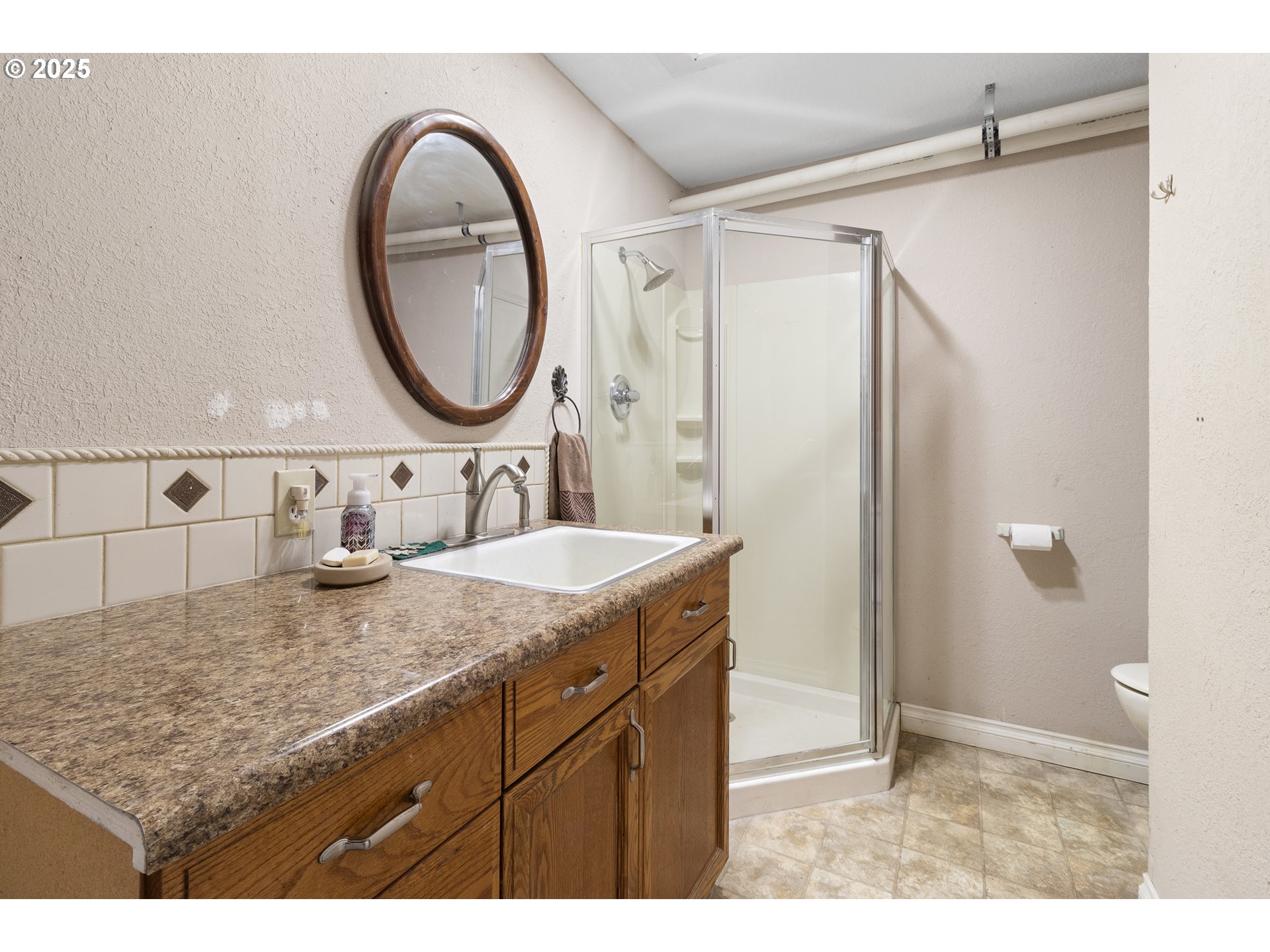 17585 Kirkwood Road Gladstone, OR 97027 - Photo 20 of 45 Gallery Image 20
