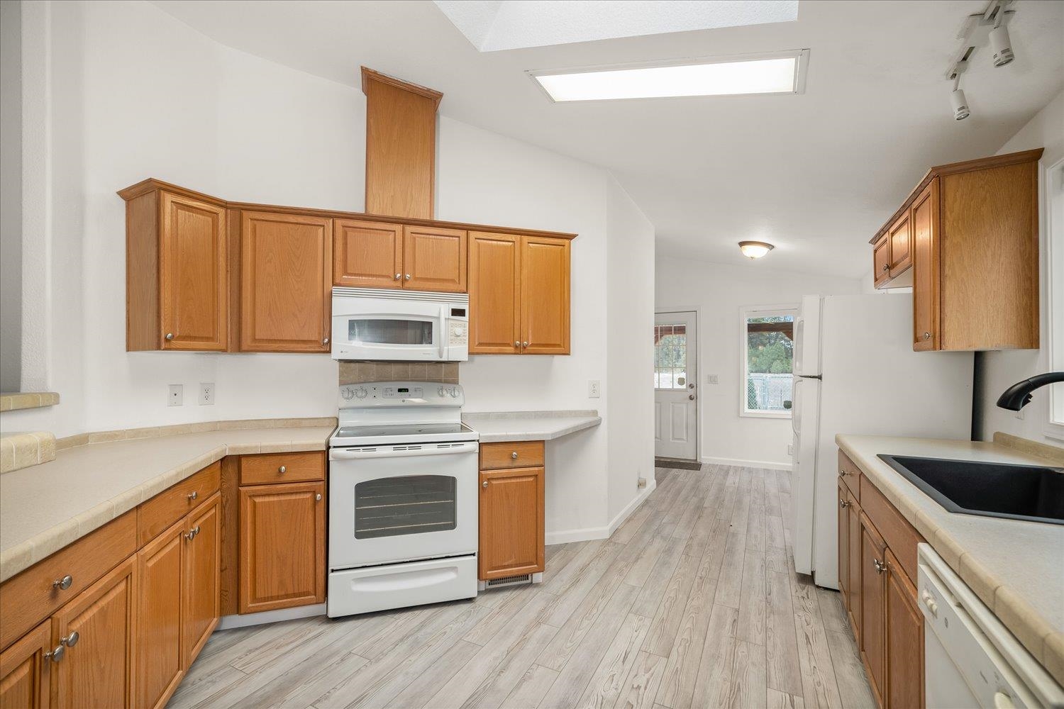 3728 East Colbert Road Colbert, WA 99005 - Photo 14 of 49