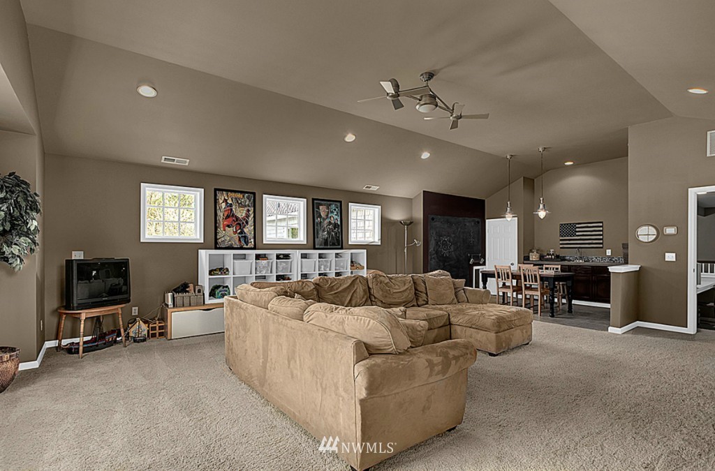 16120 Connelly Road Snohomish, WA 98296 - Photo 8 of 15