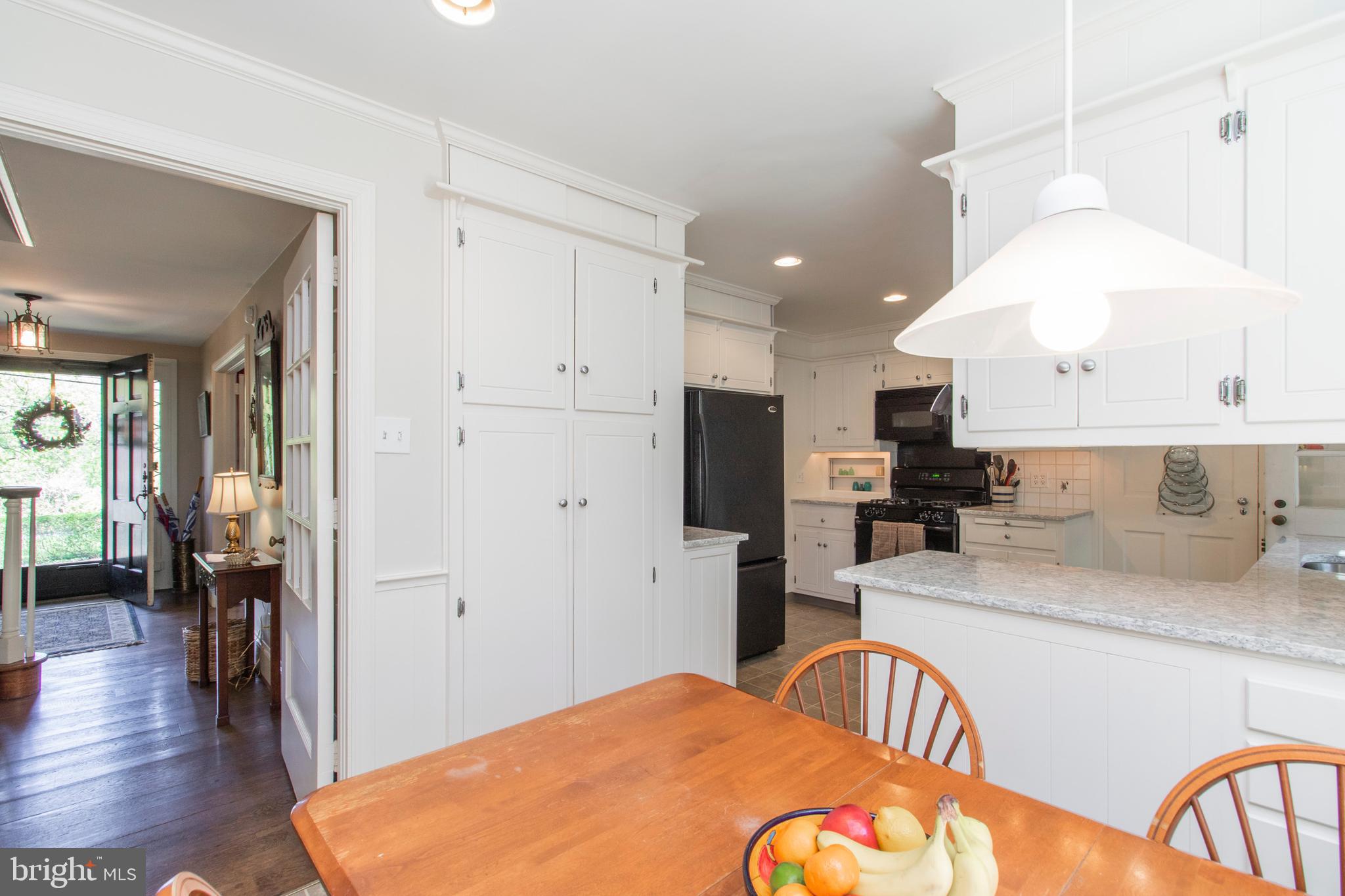 118 Waverly Road Wyncote, PA 19095 - Photo 26 of 87 Eating area of kitchen