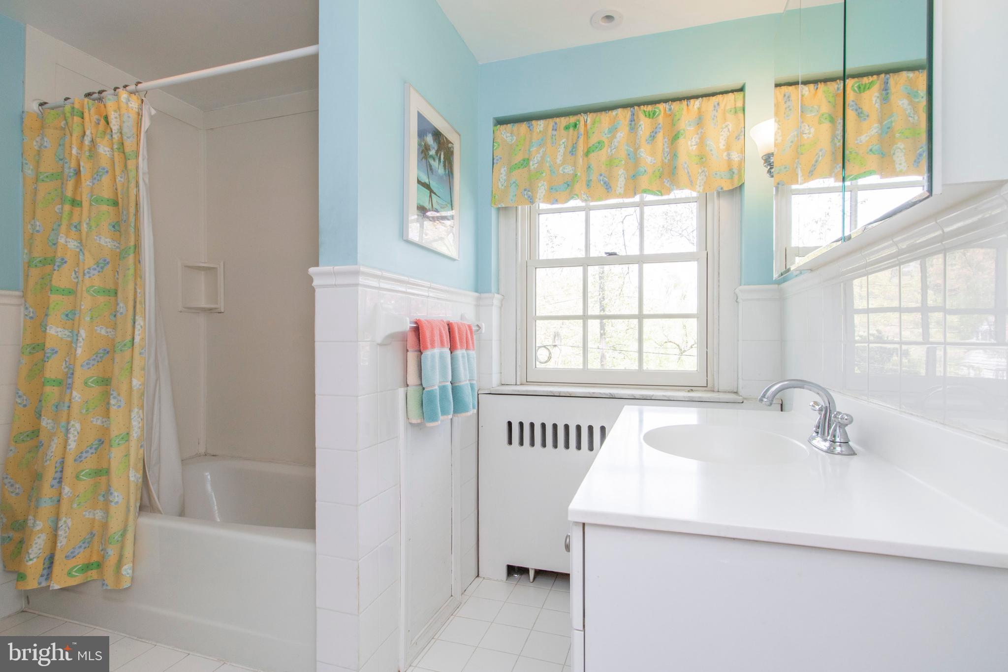 118 Waverly Road Wyncote, PA 19095 - Photo 45 of 87 Ensuite bathroom