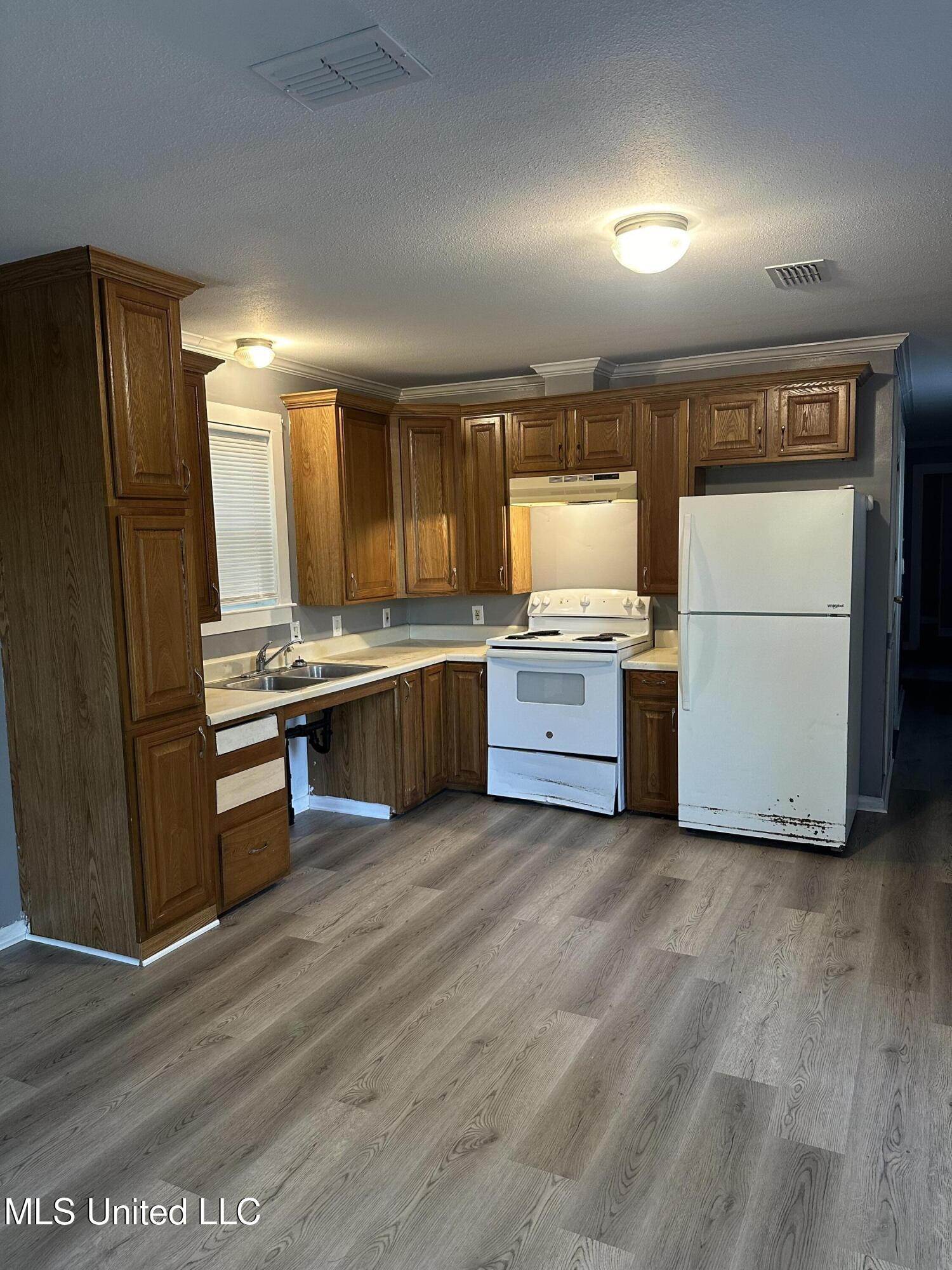 9101 Travis Avenue Vancleave, MS 39565 - Photo 2 of 8 kitchen