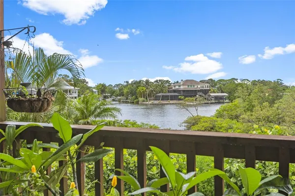 $3,195 | 574 Ryans Woods Lane, Palm Harbor, FL 34683