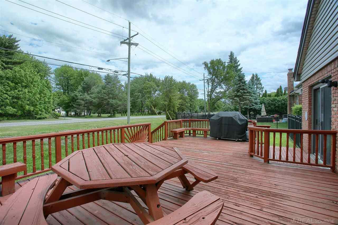 46324 Fairwind Road Macomb, MI 48044 - Photo 33 of 34 50014050-32.JPG