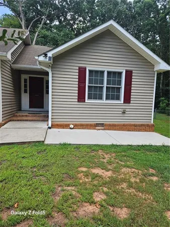 $1,300 | 49 Cook Lane, Stockbridge, GA 30281