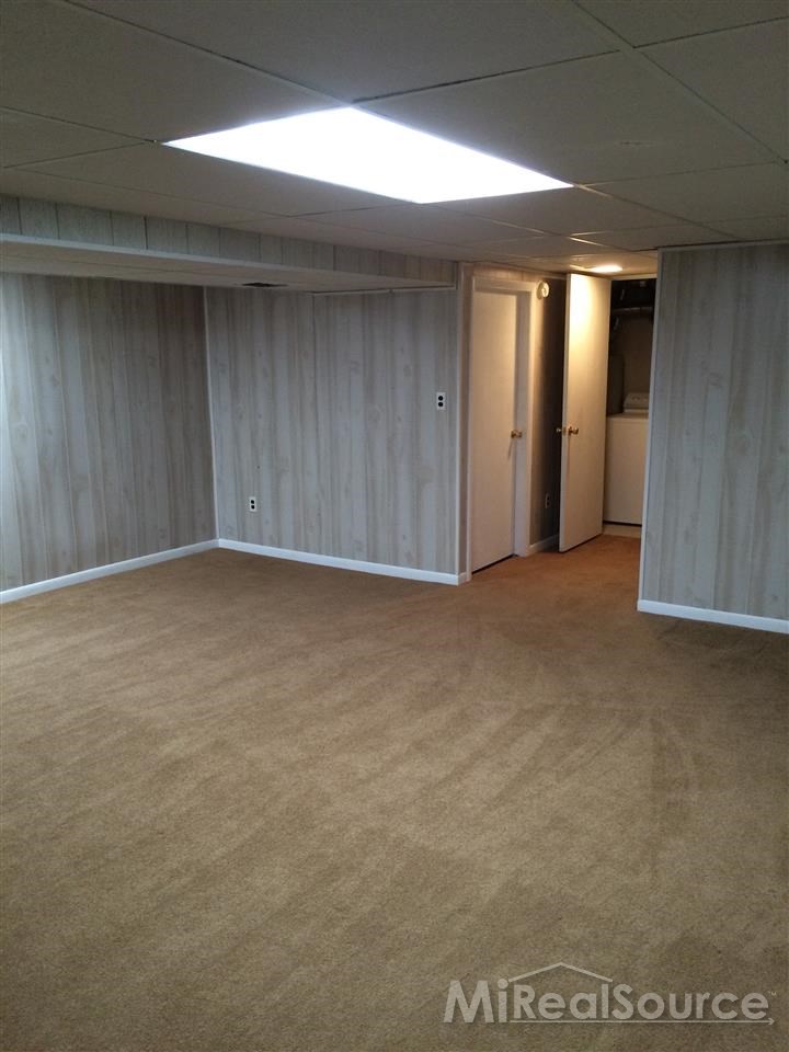 1269 Candlestick Lane, Unit 108 Rochester, MI 48306 - Photo 10 of 19 31233010-9.JPG