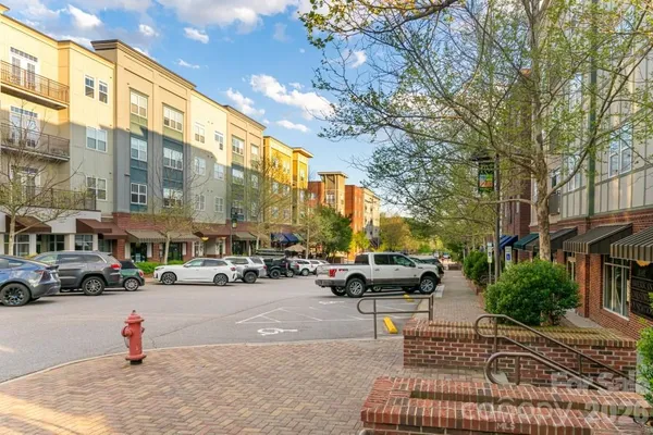 $895,000 | 514 Sunset Villas Lane, Asheville, NC 28804