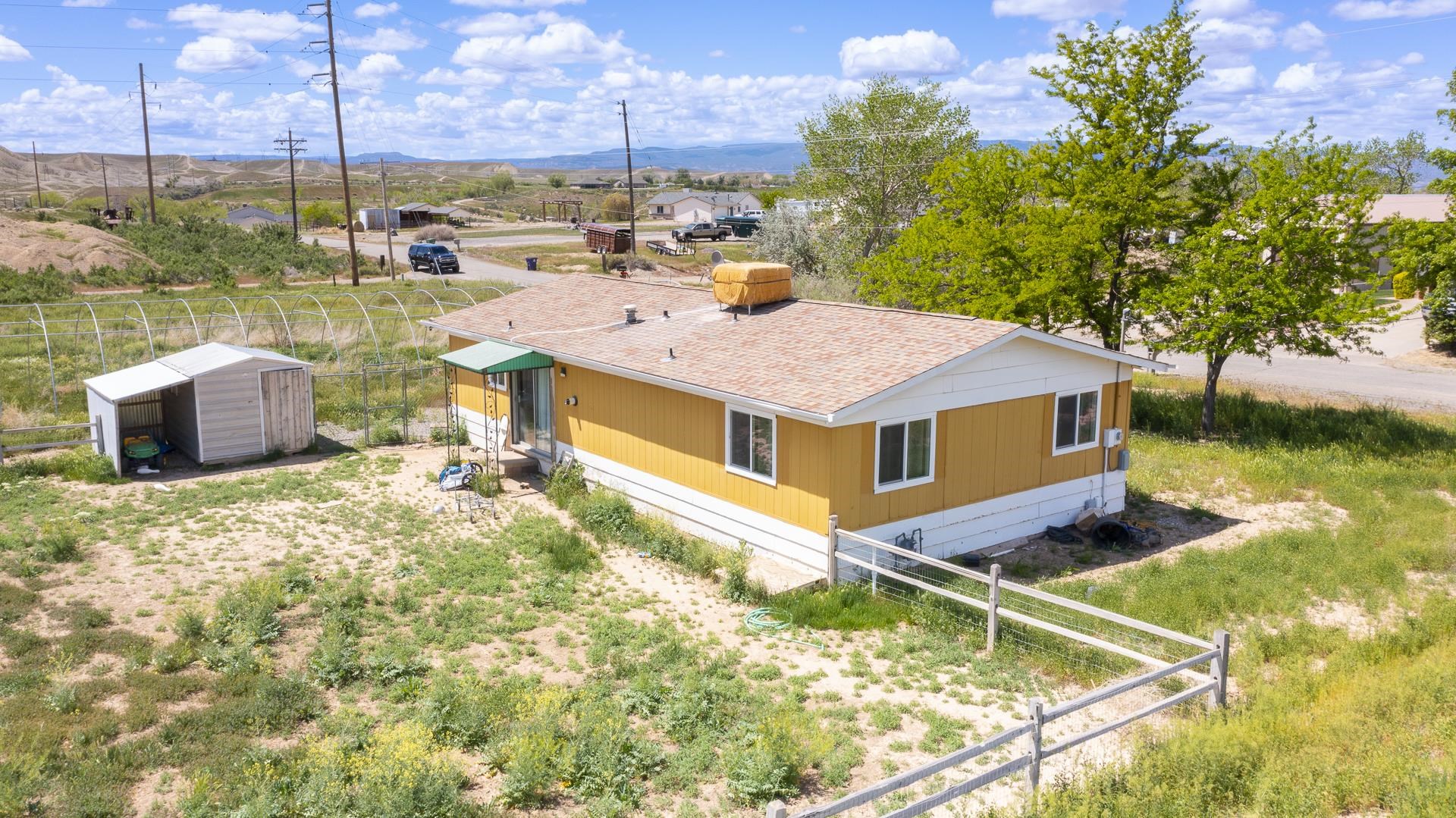 412 35 Road Palisade, CO 81526 - Photo 12 of 39 a view of a house with pool