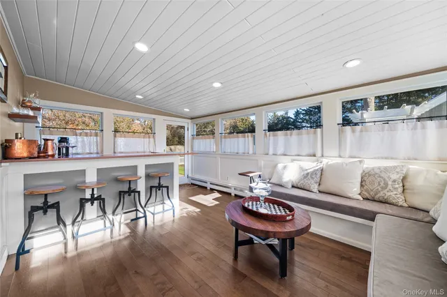 $1,275,000 | 85 Fairview Avenue, Bayport, NY 11705