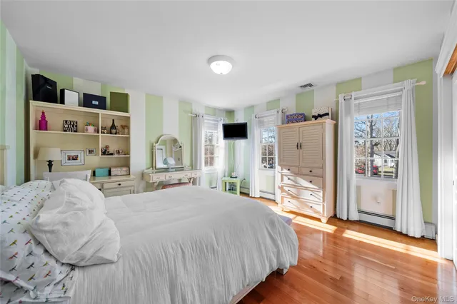 $1,275,000 | 85 Fairview Avenue, Bayport, NY 11705