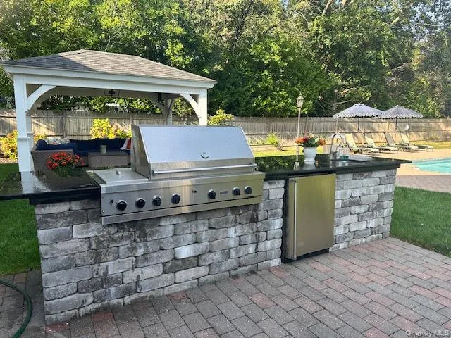 $1,275,000 | 85 Fairview Avenue, Bayport, NY 11705