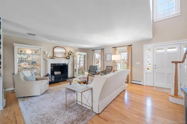 $1,275,000 | 85 Fairview Avenue, Bayport, NY 11705