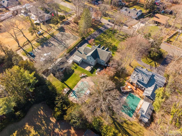 $1,275,000 | 85 Fairview Avenue, Bayport, NY 11705