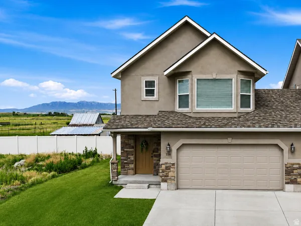 $310,000 | 230 South 125th East Street East, Unit EAST, Franklin, ID 83237