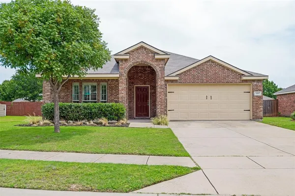 $390,000 | 1097 Luton Drive, Prosper, TX 75078