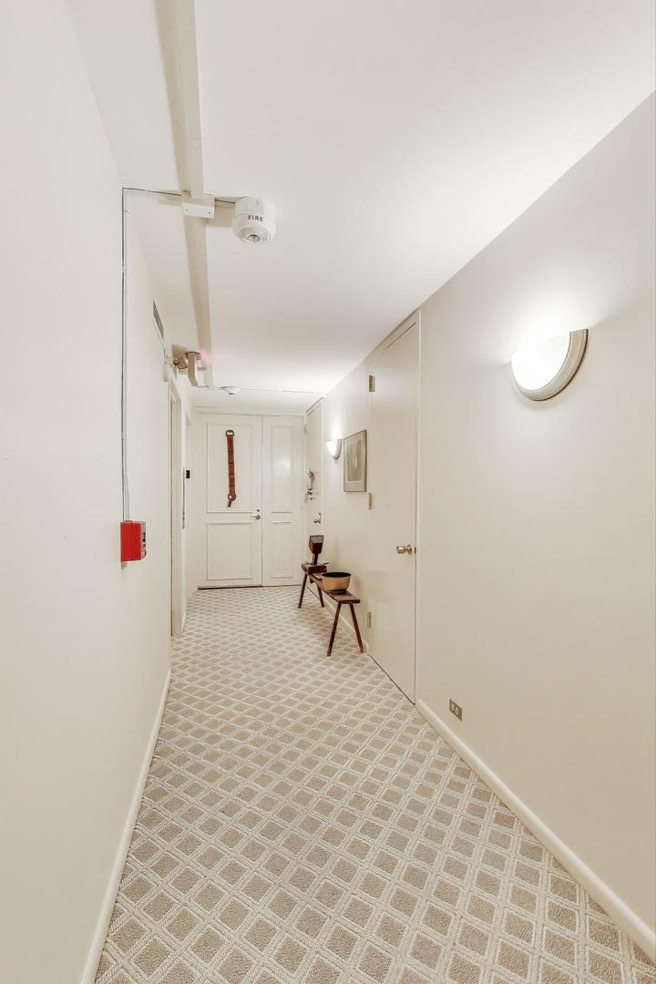 1630 Sheridan Road, Unit 2J Wilmette, IL 60091 - Photo 5 of 50