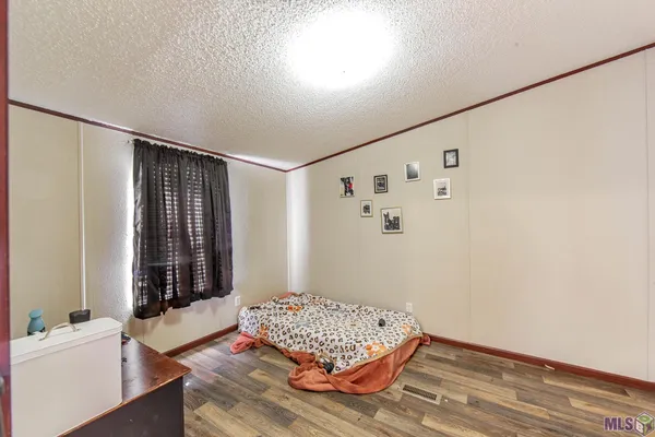 $148,000 | 215 Blakefield Drive, Schriever, LA 70395