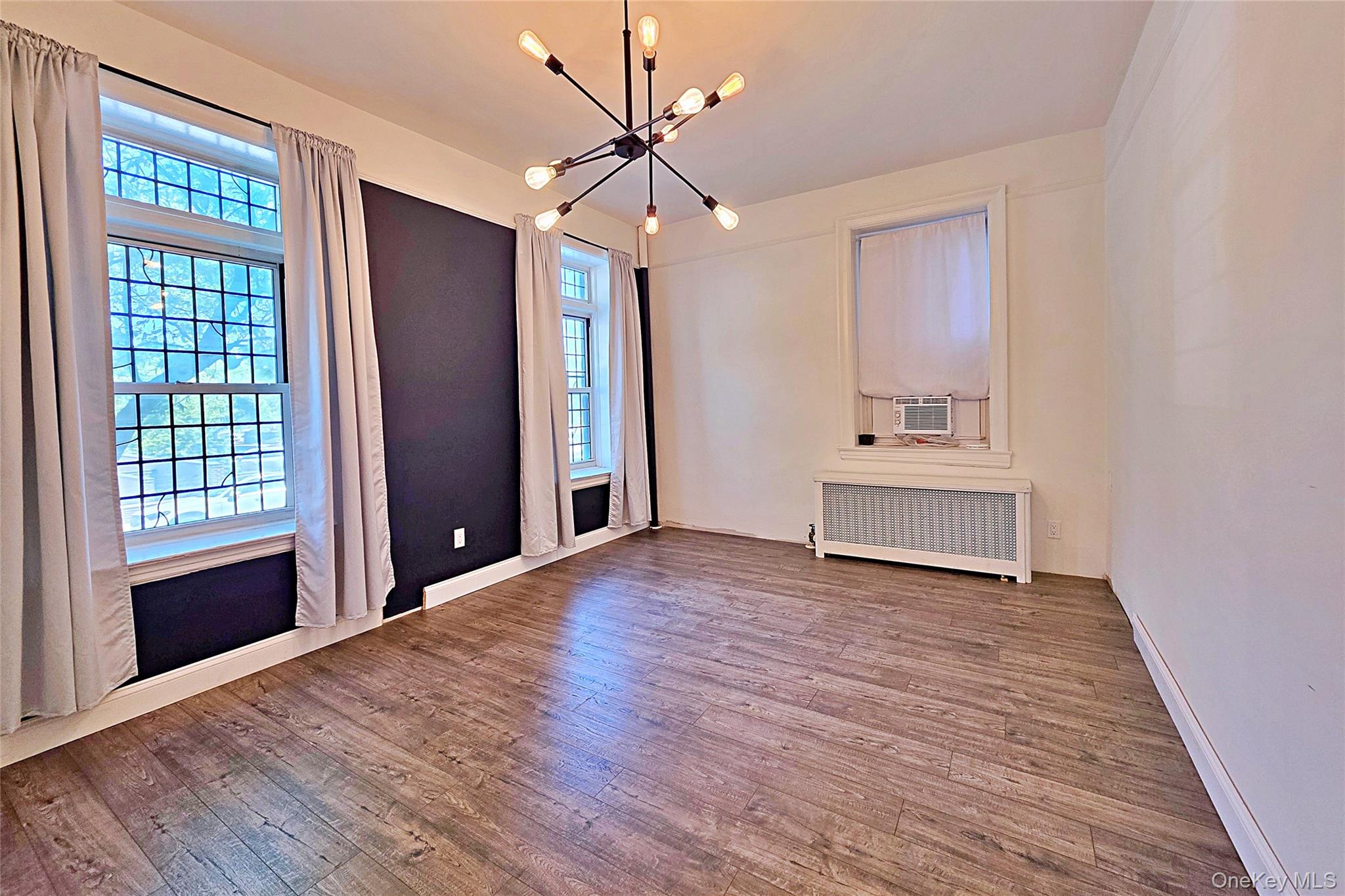 4 Maple Drive, Unit 1D Great Neck, NY 11021 - Photo 6 of 24
