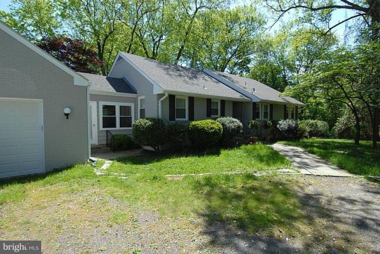 1305 Kurtz Road McLean, VA 22101 - Photo 1 of 20 Existing Renovated home