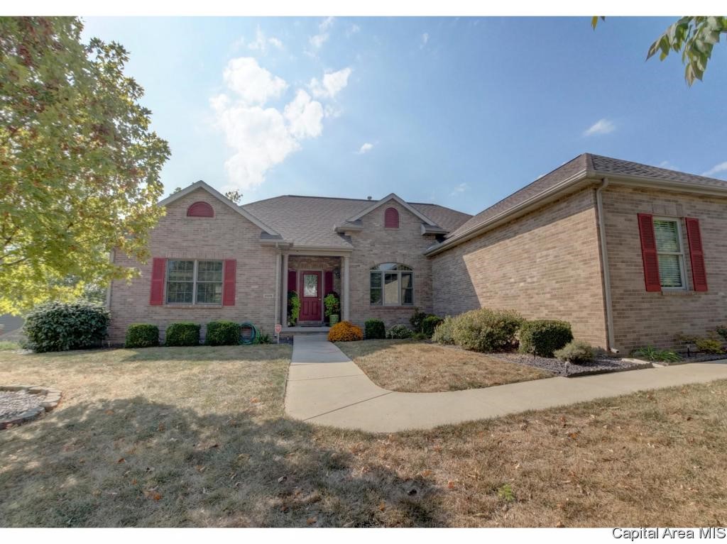 1501 Appalachian Trail Rochester, IL 62563 - Photo 2 of 36